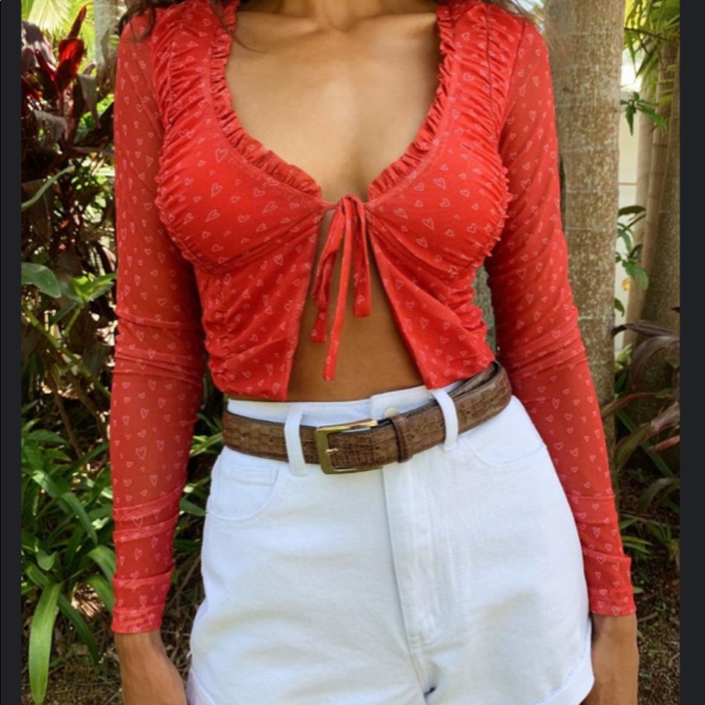 tiger mist - XS red top with pink heart detailing